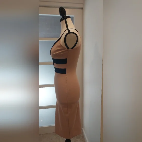 A'gaci Strapless Black and Cream Dress - Picture 3 of 5